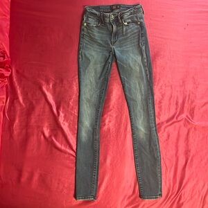 Low rise abercrombie jeans